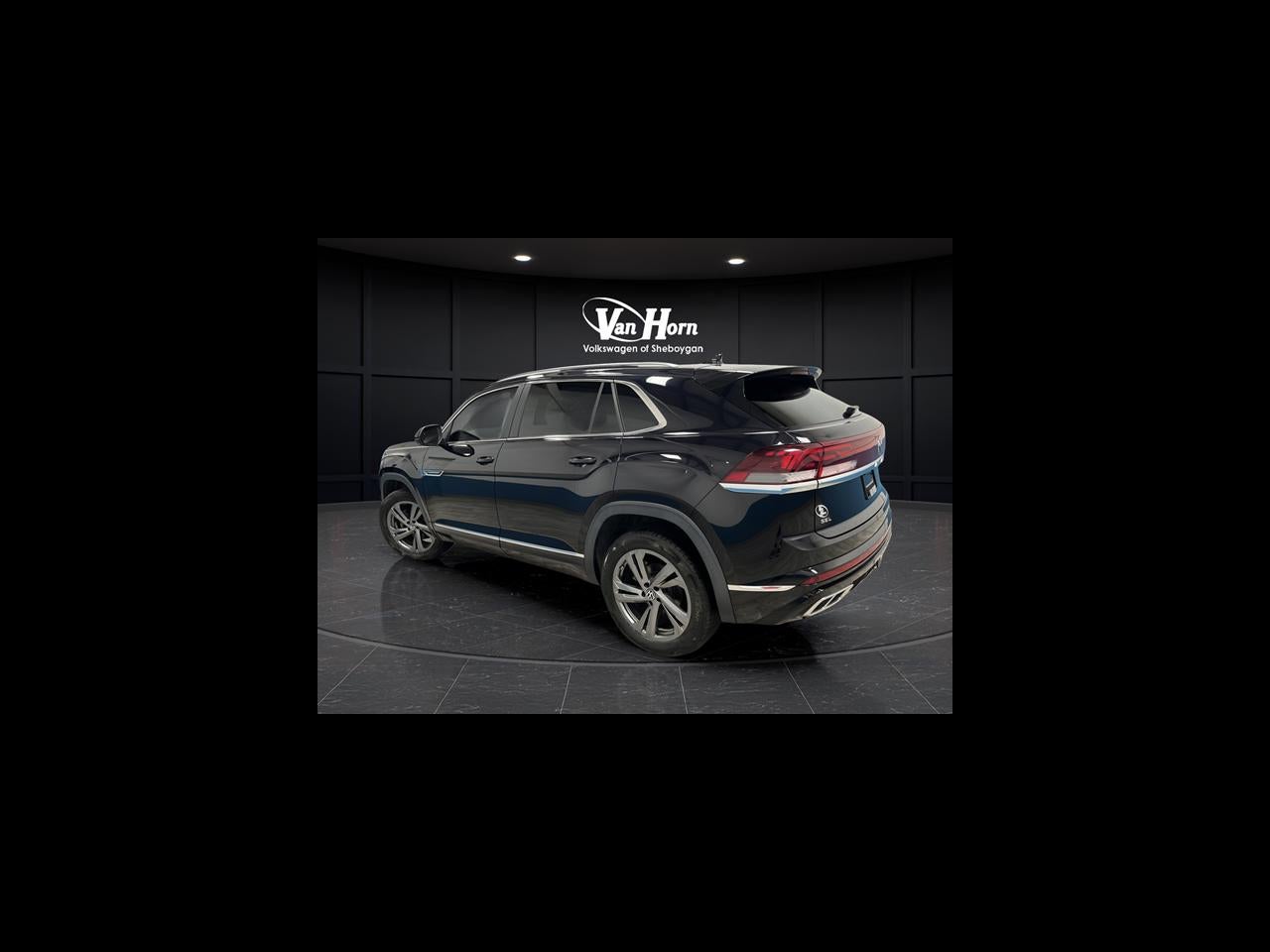 2024 Volkswagen Atlas Cross Sport 2.0T SEL R-Line