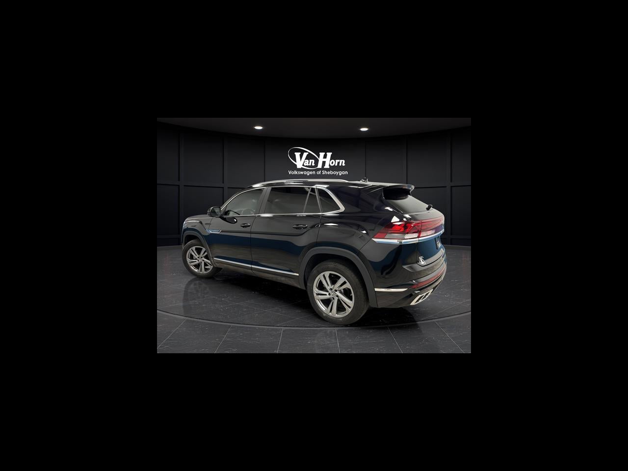 2024 Volkswagen Atlas Cross Sport 2.0T SEL R-Line