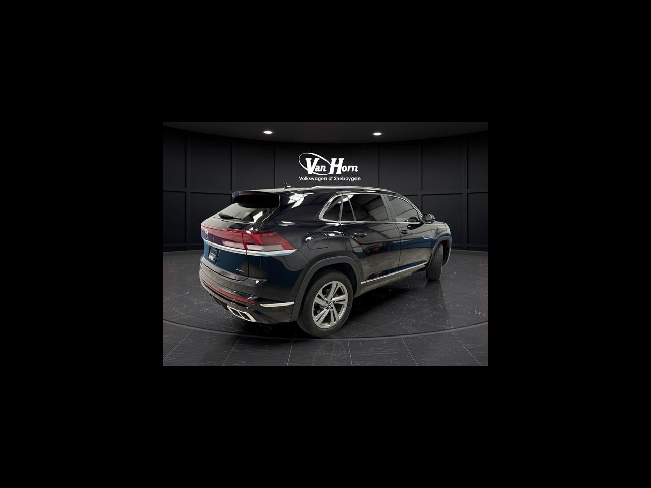 2024 Volkswagen Atlas Cross Sport 2.0T SEL R-Line