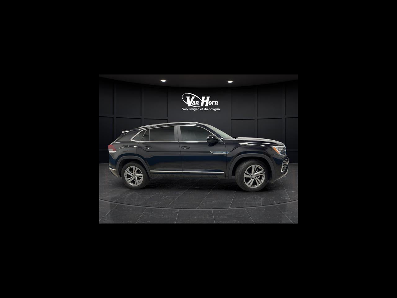 2024 Volkswagen Atlas Cross Sport 2.0T SEL R-Line
