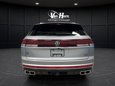 2024 Volkswagen Atlas Cross Sport 2.0T SEL R-Line