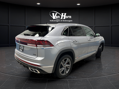 2024 Volkswagen Atlas Cross Sport 2.0T SEL R-Line