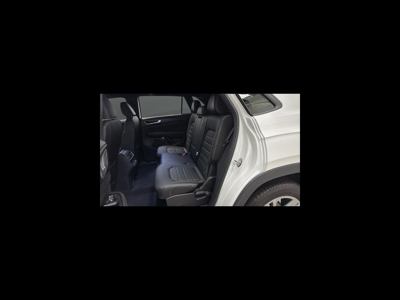2025 Volkswagen Atlas Cross Sport 2.0T SEL R-Line Black