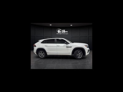 2025 Volkswagen Atlas Cross Sport 2.0T SEL R-Line Black