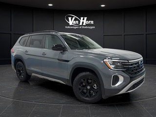 2025 Volkswagen Atlas 2.0T Peak Edition