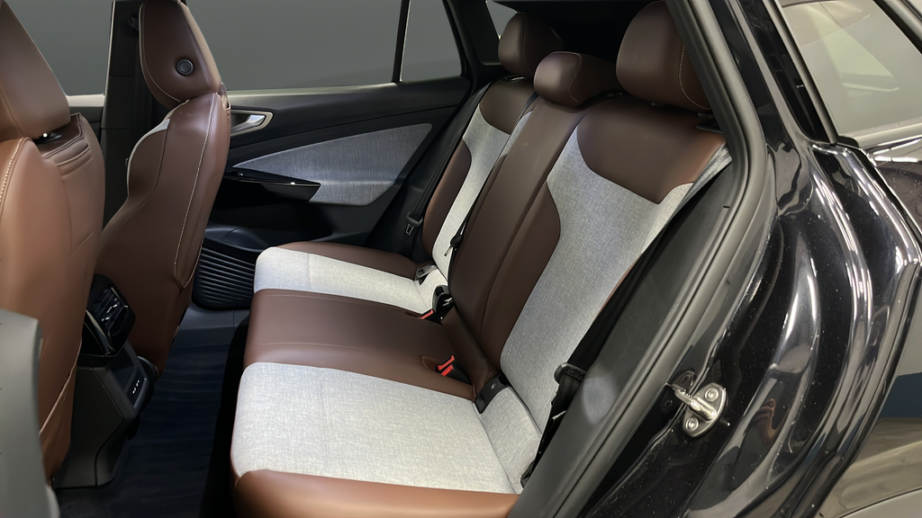 2024 Volkswagen ID.4 Pro