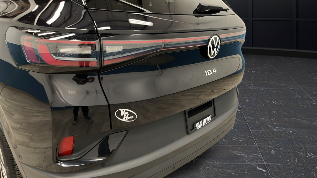 2024 Volkswagen ID.4 Pro