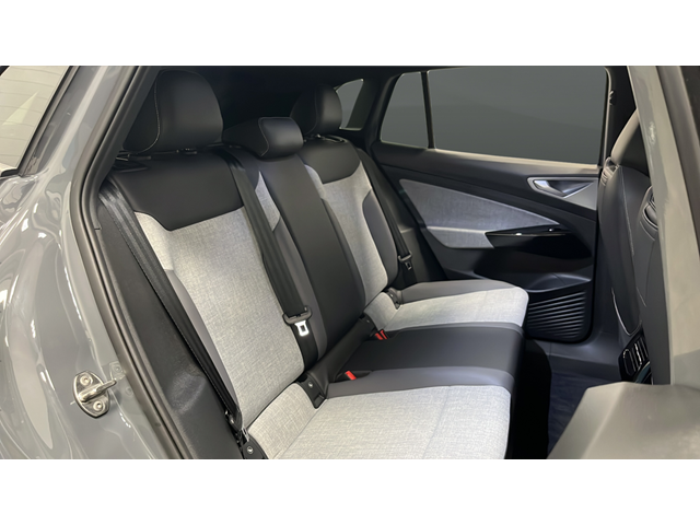2025 Volkswagen ID.4 Pro