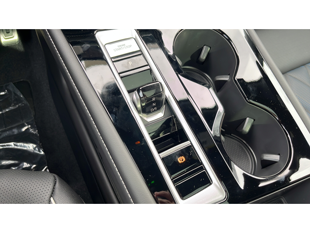 2026 Volkswagen Atlas Cross Sport SEL Premium R-Line