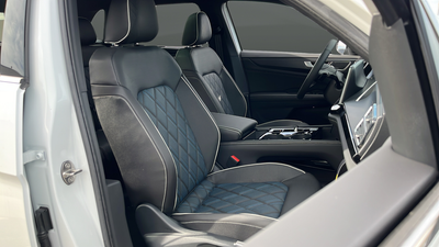 2026 Volkswagen Atlas Cross Sport SEL Premium R-Line