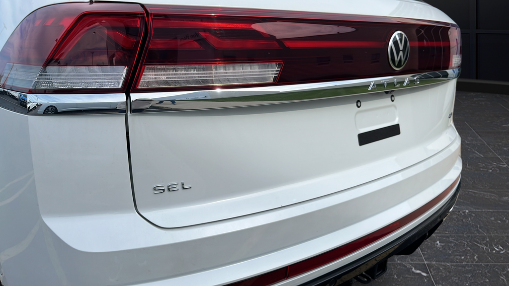 2026 Volkswagen Atlas Cross Sport SEL Premium R-Line