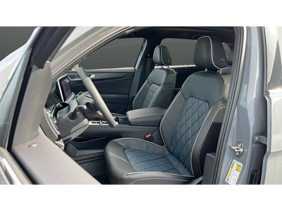 2026 Volkswagen Atlas Cross Sport SEL Premium R-Line