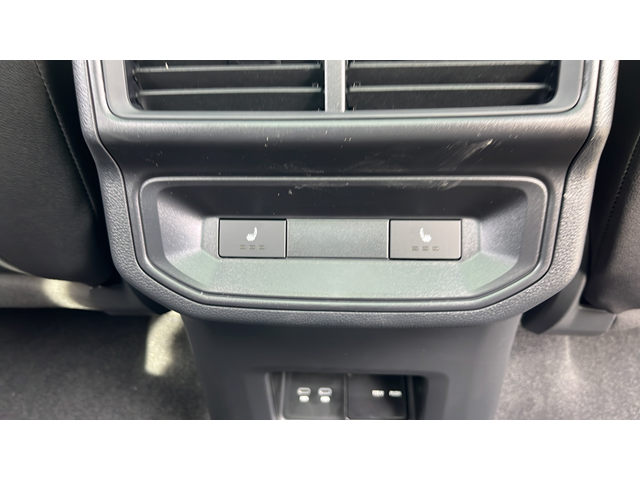 2026 Volkswagen Atlas Cross Sport SEL Premium R-Line