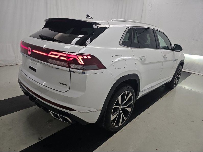 2024 Volkswagen Atlas Cross Sport 2.0T SEL Premium R-Line