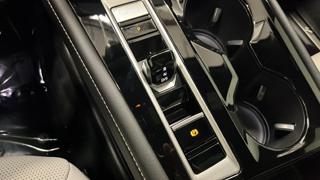2024 Volkswagen Atlas Cross Sport 2.0T SEL Premium R-Line