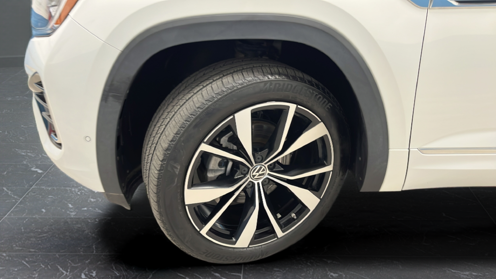 2024 Volkswagen Atlas Cross Sport 2.0T SEL Premium R-Line
