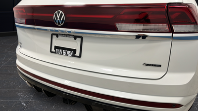 2024 Volkswagen Atlas Cross Sport 2.0T SEL Premium R-Line