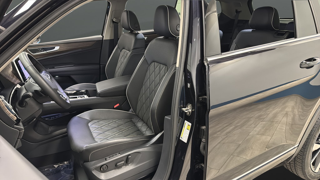 2025 Volkswagen Atlas 2.0T SEL Premium R-Line