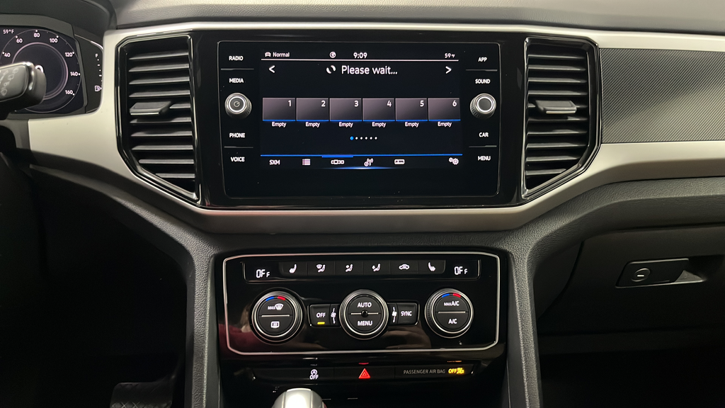 2022 Volkswagen Atlas Cross Sport 3.6L V6 SE w/Technology