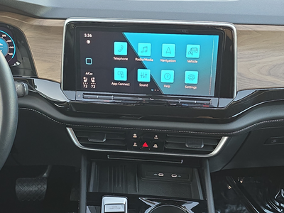 2026 Volkswagen Atlas SE w/Technology