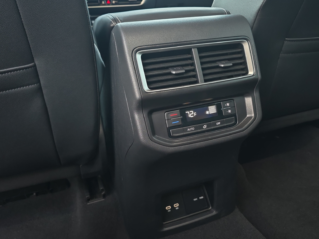 2026 Volkswagen Atlas SE w/Technology