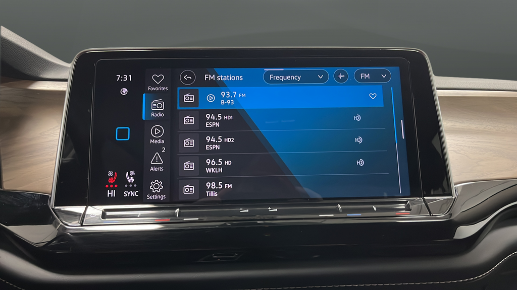 2024 Volkswagen Atlas 2.0T SE w/Technology