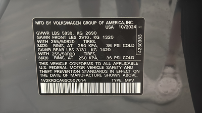 2025 Volkswagen Atlas 2.0T SE w/Technology