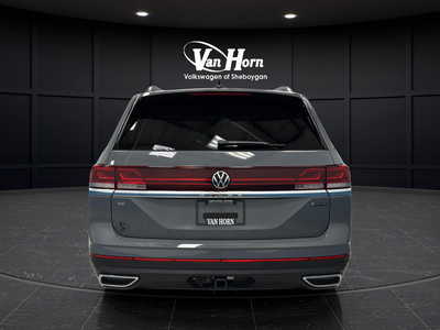 2025 Volkswagen Atlas 2.0T SE w/Technology