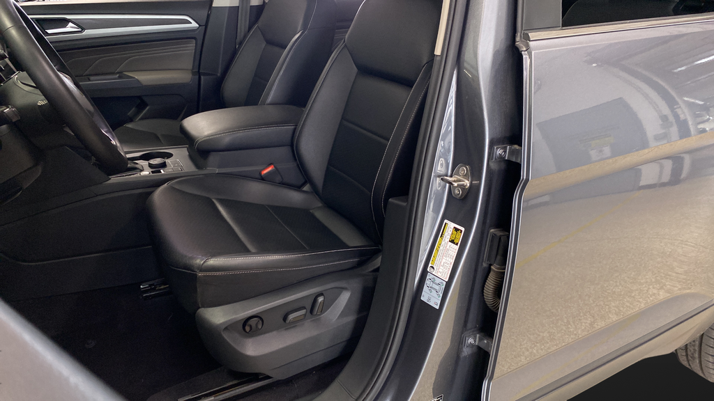 2021 Volkswagen Atlas 3.6L V6 SE w/Technology