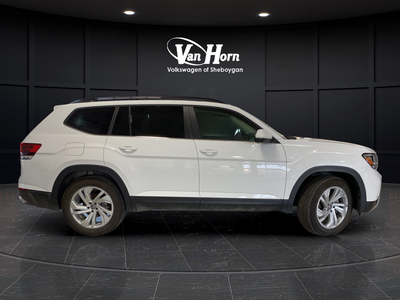 2022 Volkswagen Atlas 3.6L V6 SE w/Technology