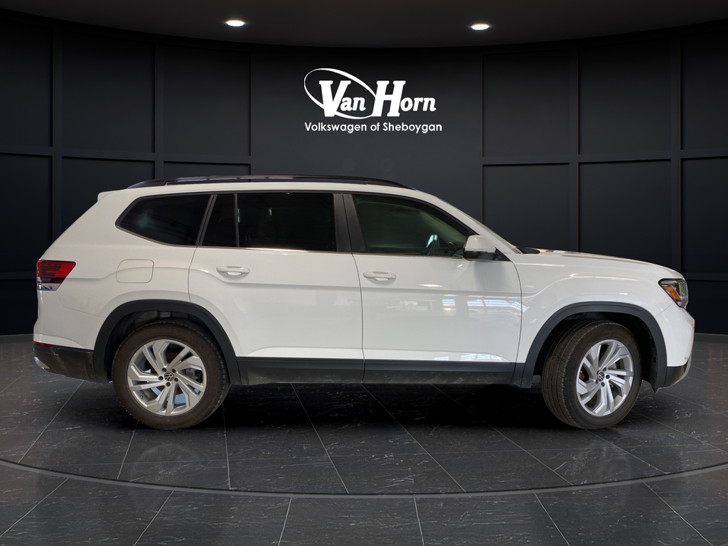 2022 Volkswagen Atlas 3.6L V6 SE w/Technology