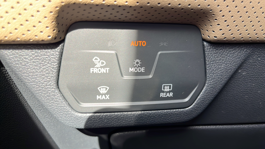 2026 Volkswagen Atlas Cross Sport SE
