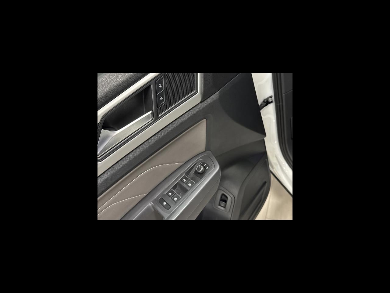 2021 Volkswagen Atlas Cross Sport 3.6L V6 SE w/Technology R-Line
