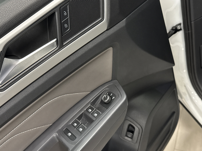 2021 Volkswagen Atlas Cross Sport 3.6L V6 SE w/Technology R-Line