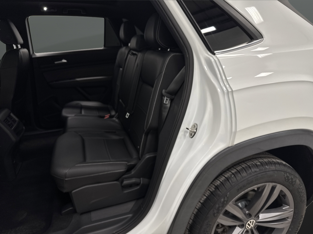 2021 Volkswagen Atlas Cross Sport 3.6L V6 SE w/Technology R-Line