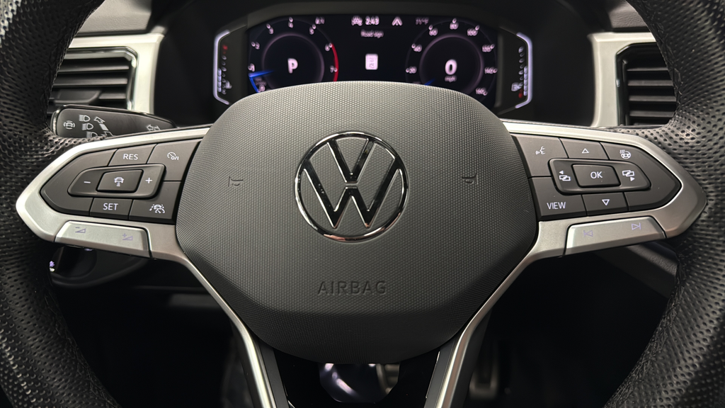 2023 Volkswagen Atlas Cross Sport 3.6L V6 SEL R-Line