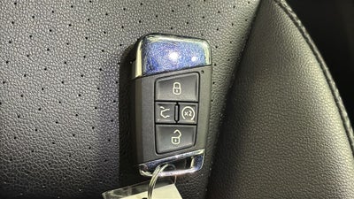 2023 Volkswagen Atlas Cross Sport 3.6L V6 SEL R-Line