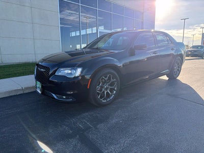 2016 Chrysler 300 S