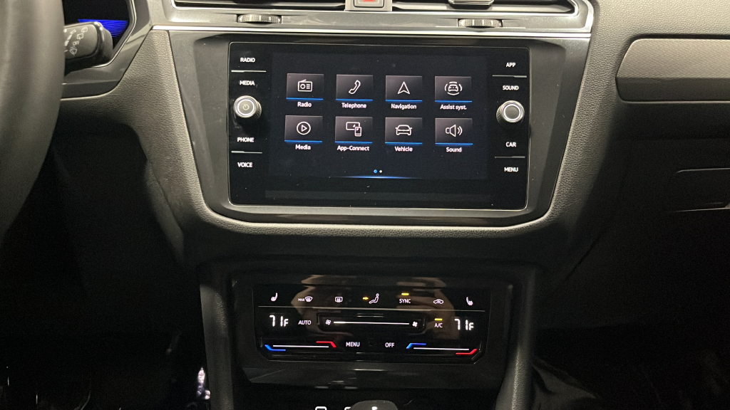 2022 Volkswagen Tiguan 2.0T SE