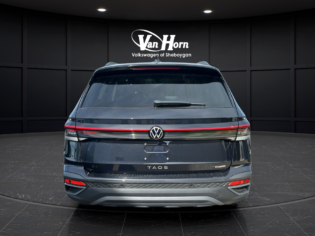 2026 Volkswagen Taos 1.5T SE Black