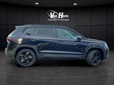 2026 Volkswagen Taos 1.5T SE Black
