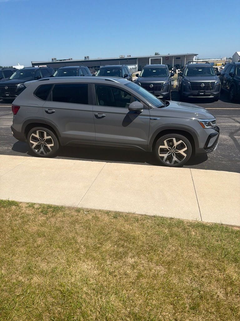 2023 Volkswagen Taos 1.5T SEL