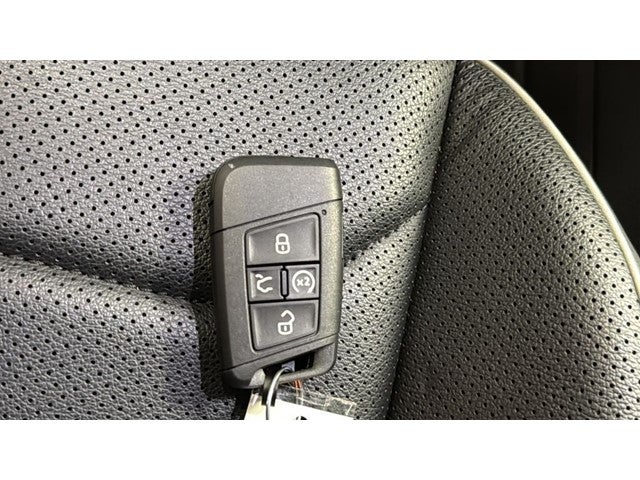 2023 Volkswagen Tiguan 2.0T SEL R-Line