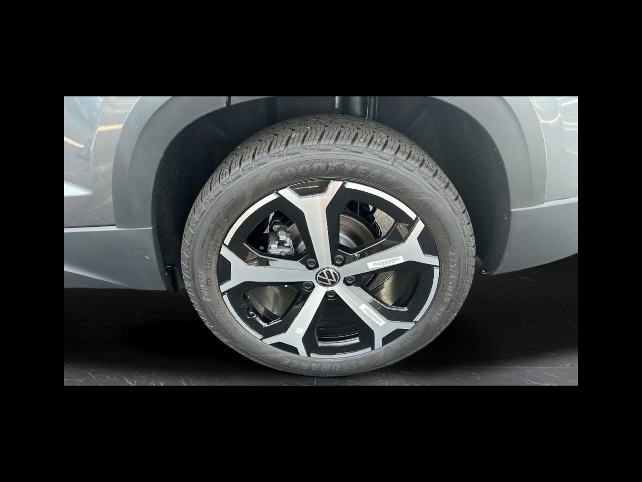 2027 Volkswagen Taos 1.5T SEL