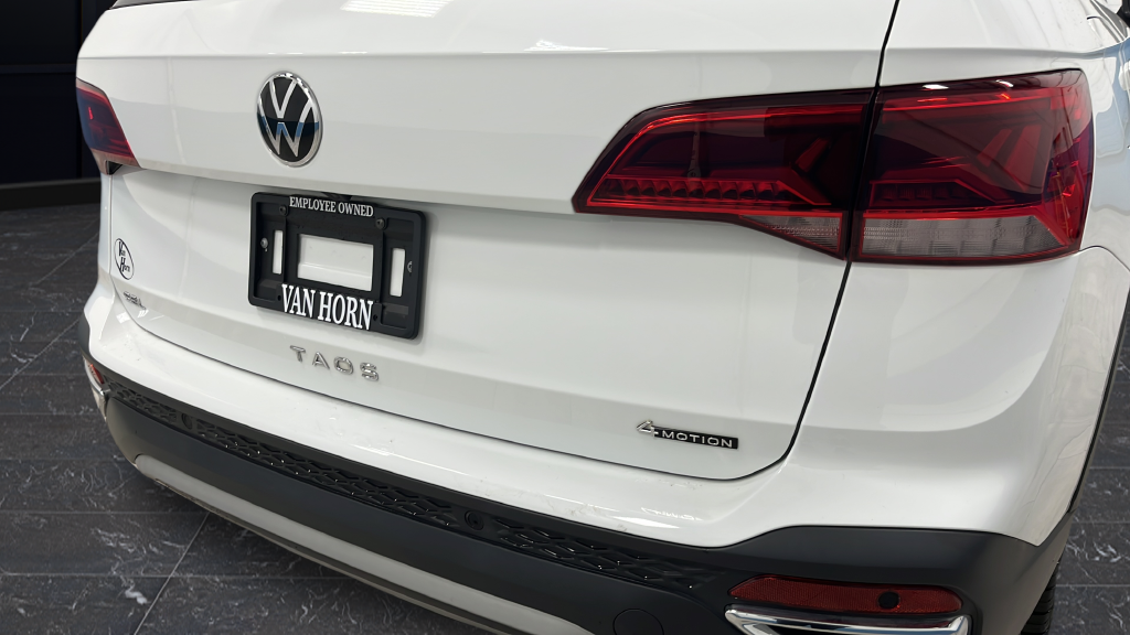 2024 Volkswagen Taos 1.5T SEL