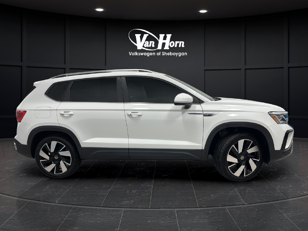 2024 Volkswagen Taos 1.5T SEL