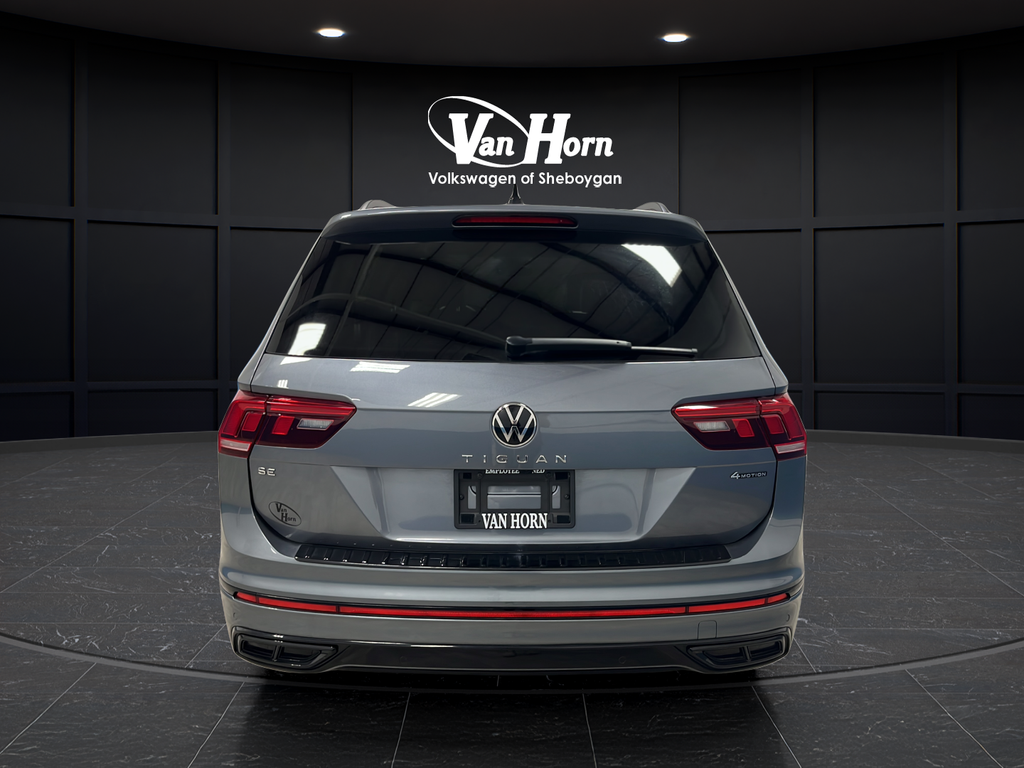2024 Volkswagen Tiguan 2.0T SE R-Line Black