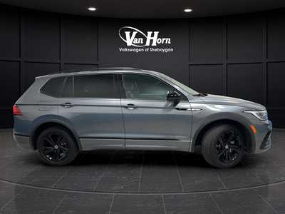 2024 Volkswagen Tiguan 2.0T SE R-Line Black