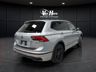 2022 Volkswagen Tiguan 2.0T SE R-Line Black