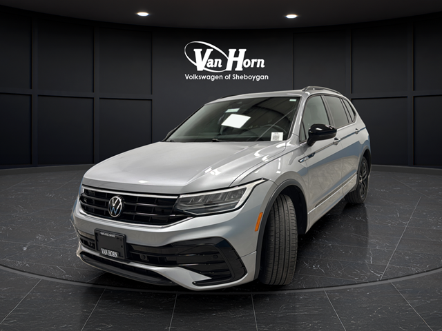 2022 Volkswagen Tiguan 2.0T SE R-Line Black